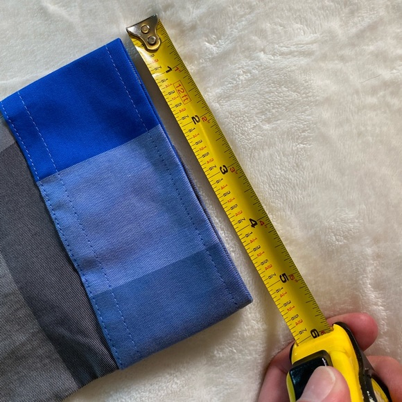 Blue Gray Plaid Long Sleeve Button Down Collared Shirt - Picture 9 of 13